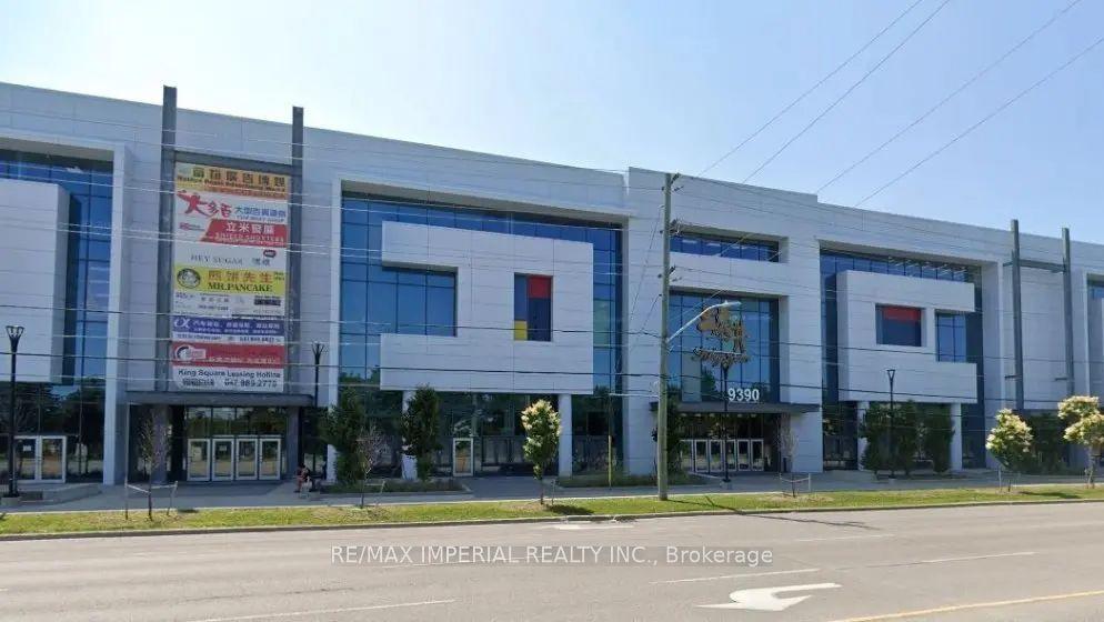 9390 Woodbine Avenue #1B35 ##1B35 — photo 1