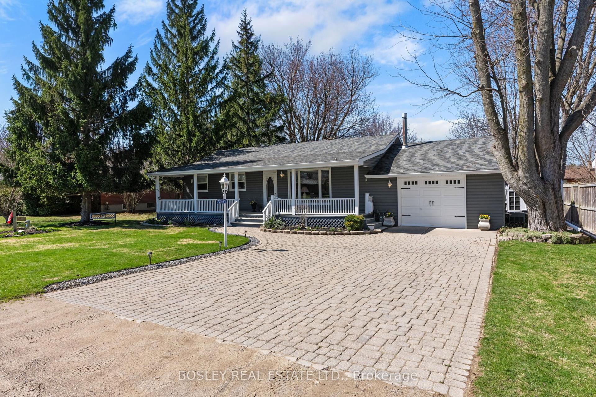 72571 Duchess Crescent — photo 1