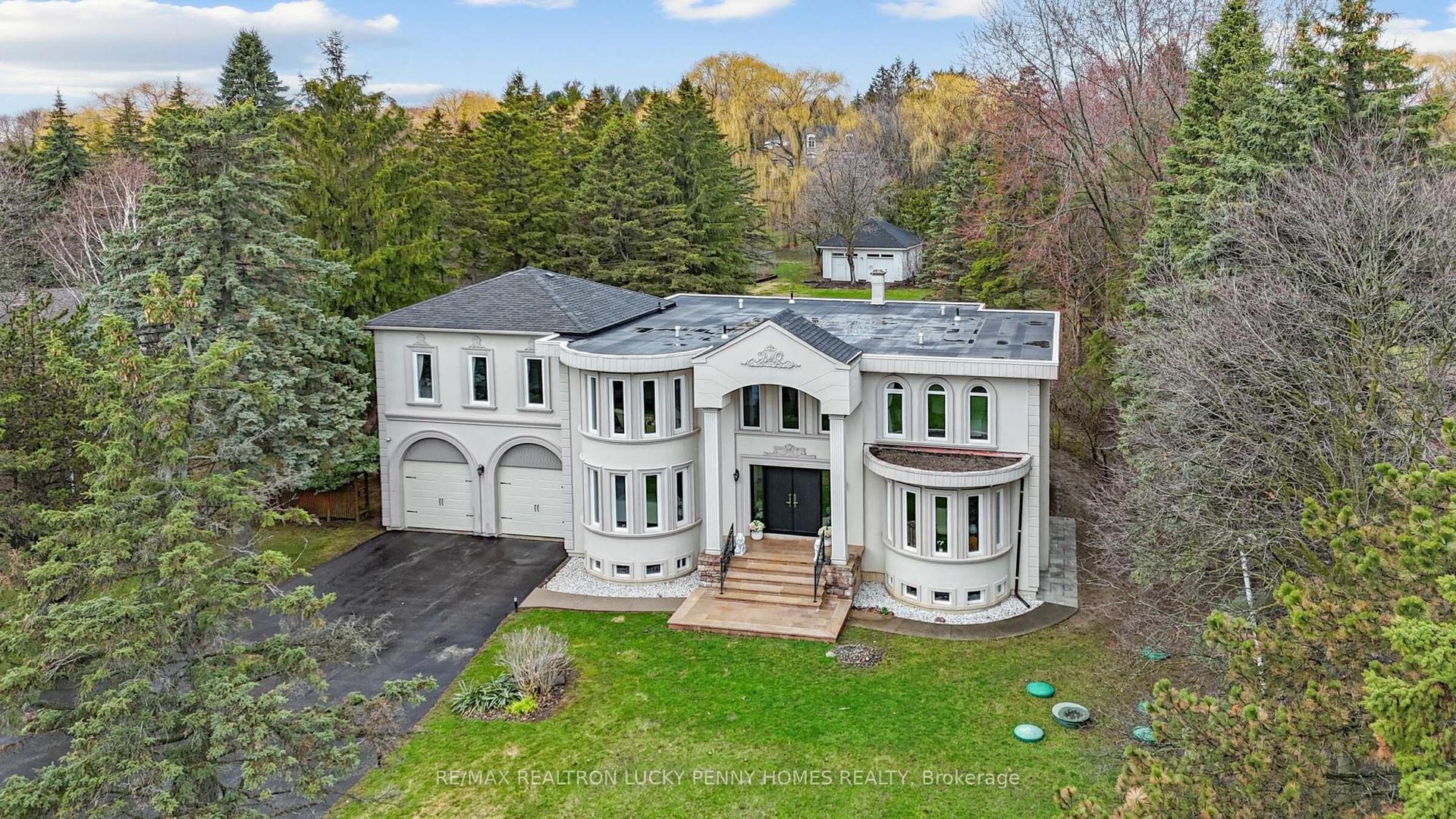 35 Cachet Parkway — photo 1