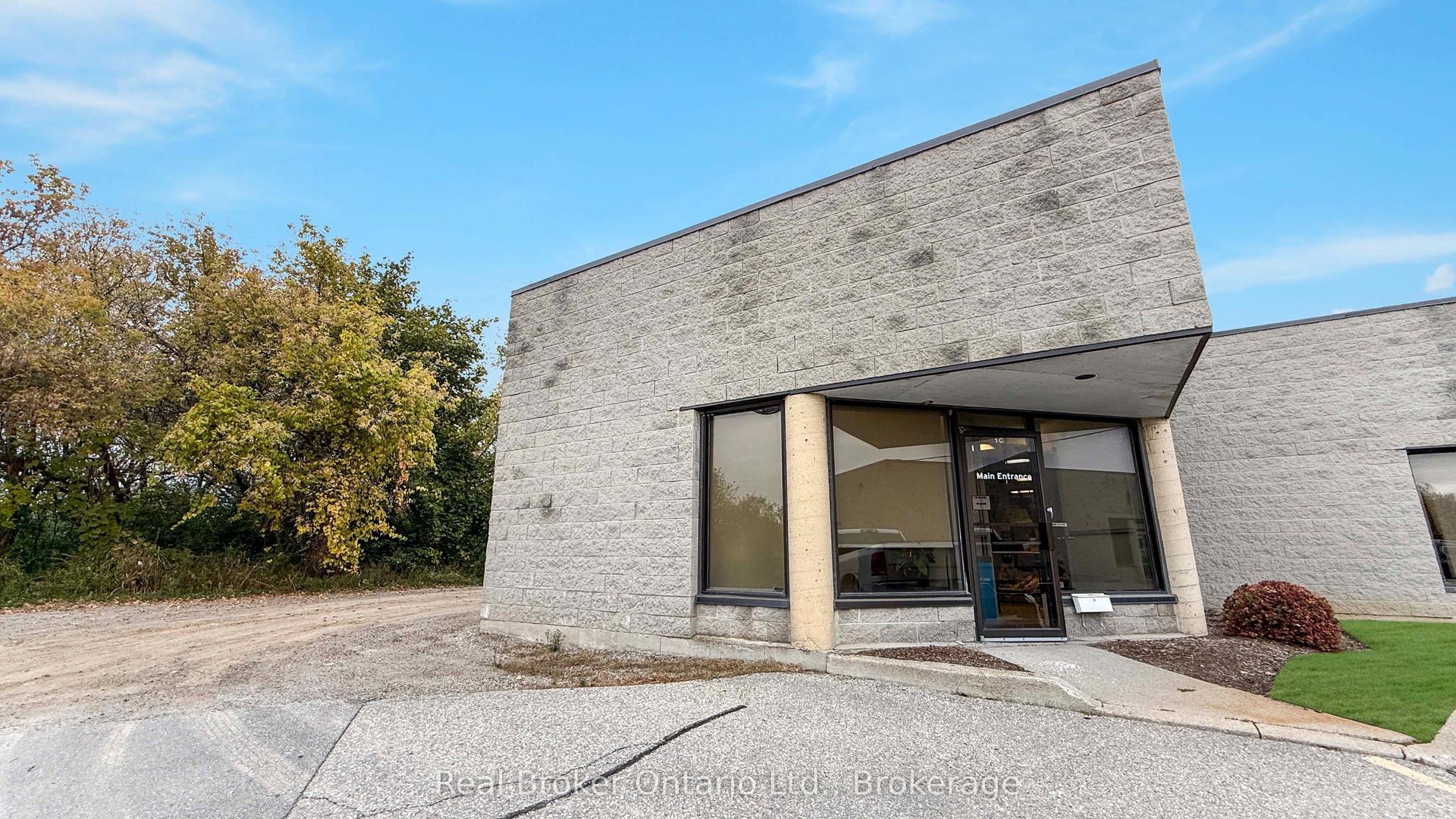 291 Woodlawn Road W — photo 1