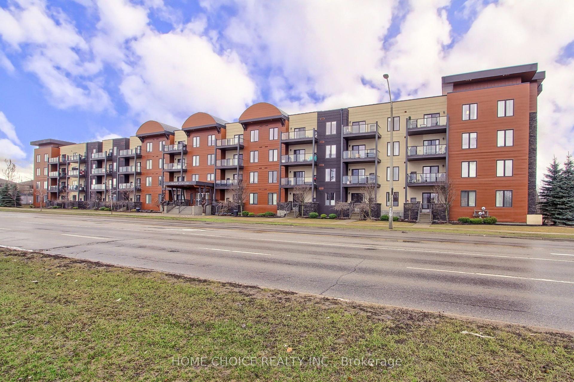 720 YONGE Street E 301 #301 — photo 1