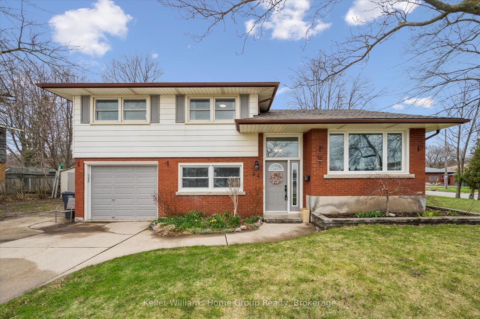 44 Meyer Drive — photo 1