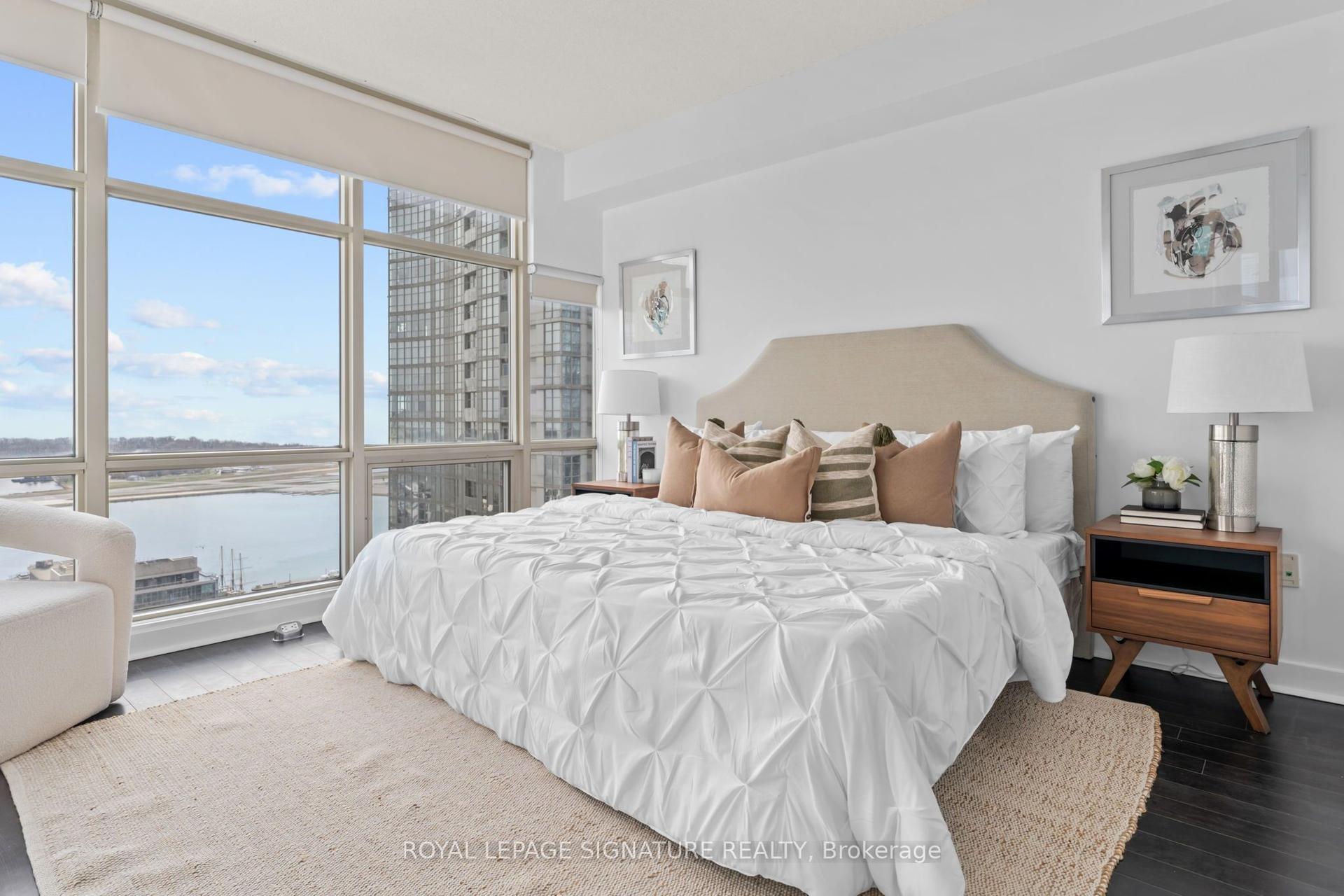 10 Navy Wharf Court 3609 #3609 — photo 1