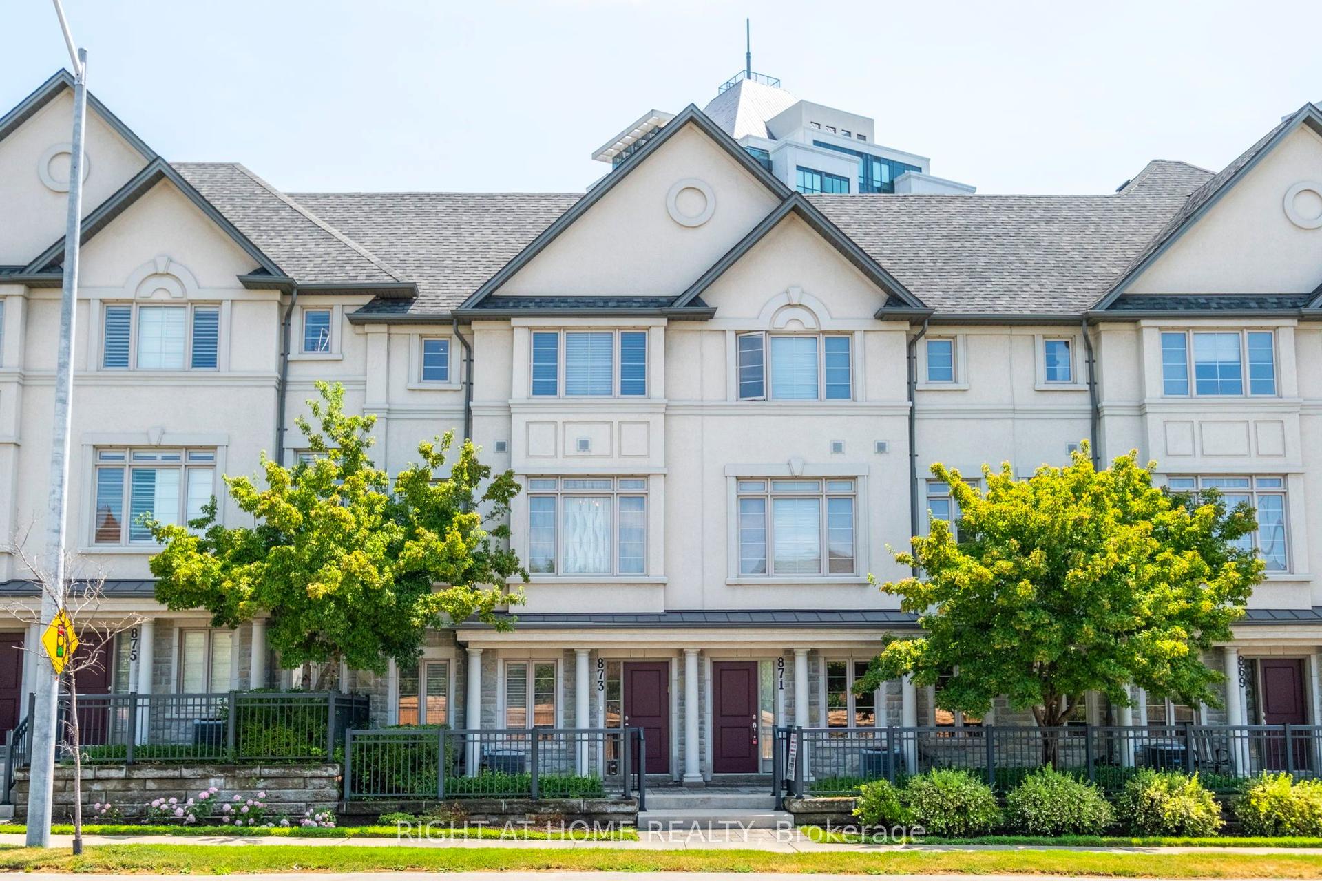 873 New Westminster Drive — photo 1