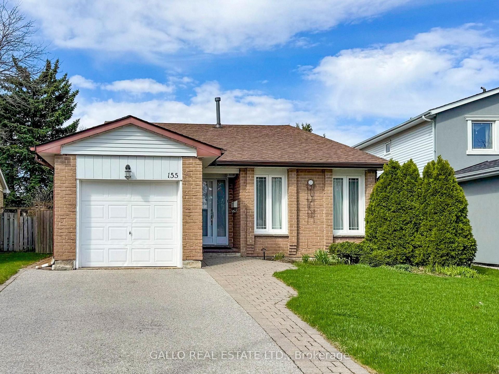 155 Goldhawk Trail — photo 1