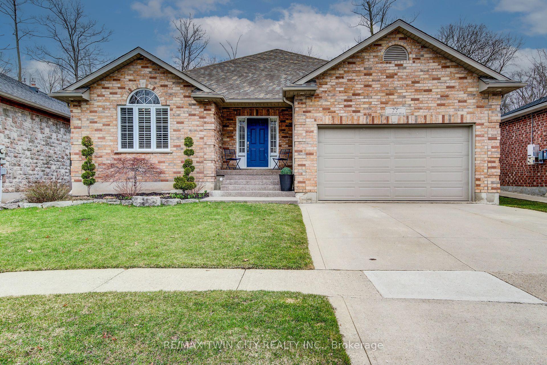 77 Laschinger Boulevard — photo 1