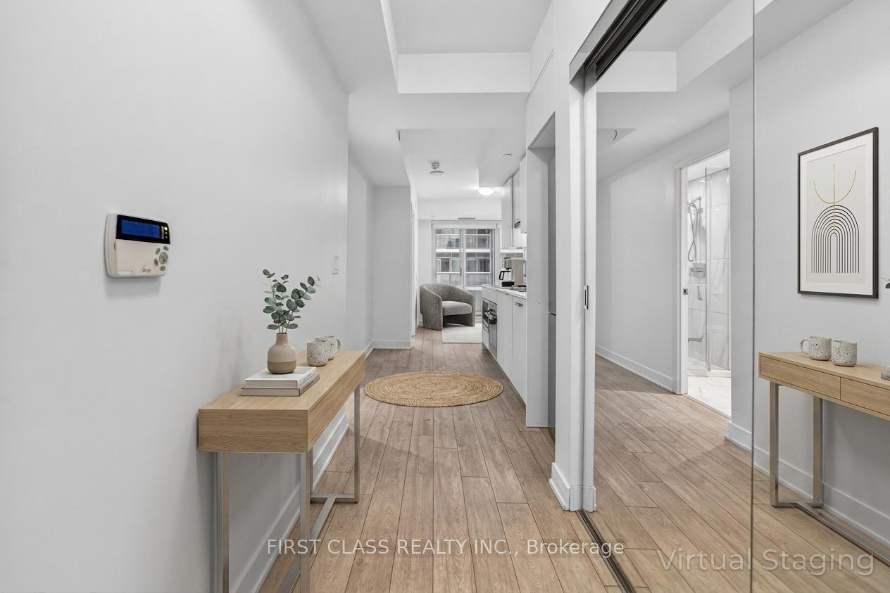 195 Redpath Avenue 1615 #1615 — photo 1