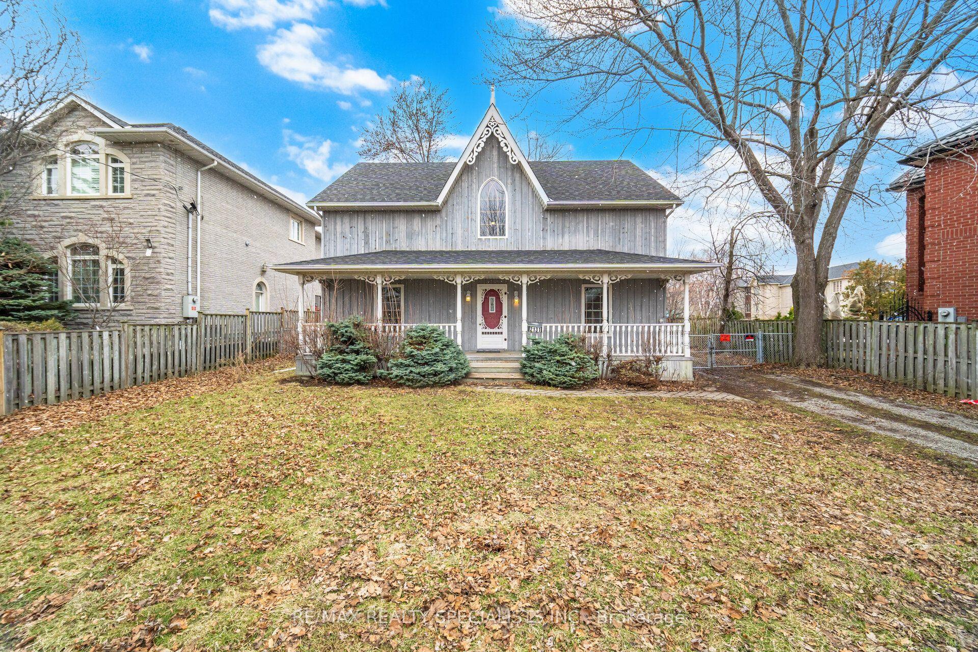 2131 Cawthra Road — photo 1