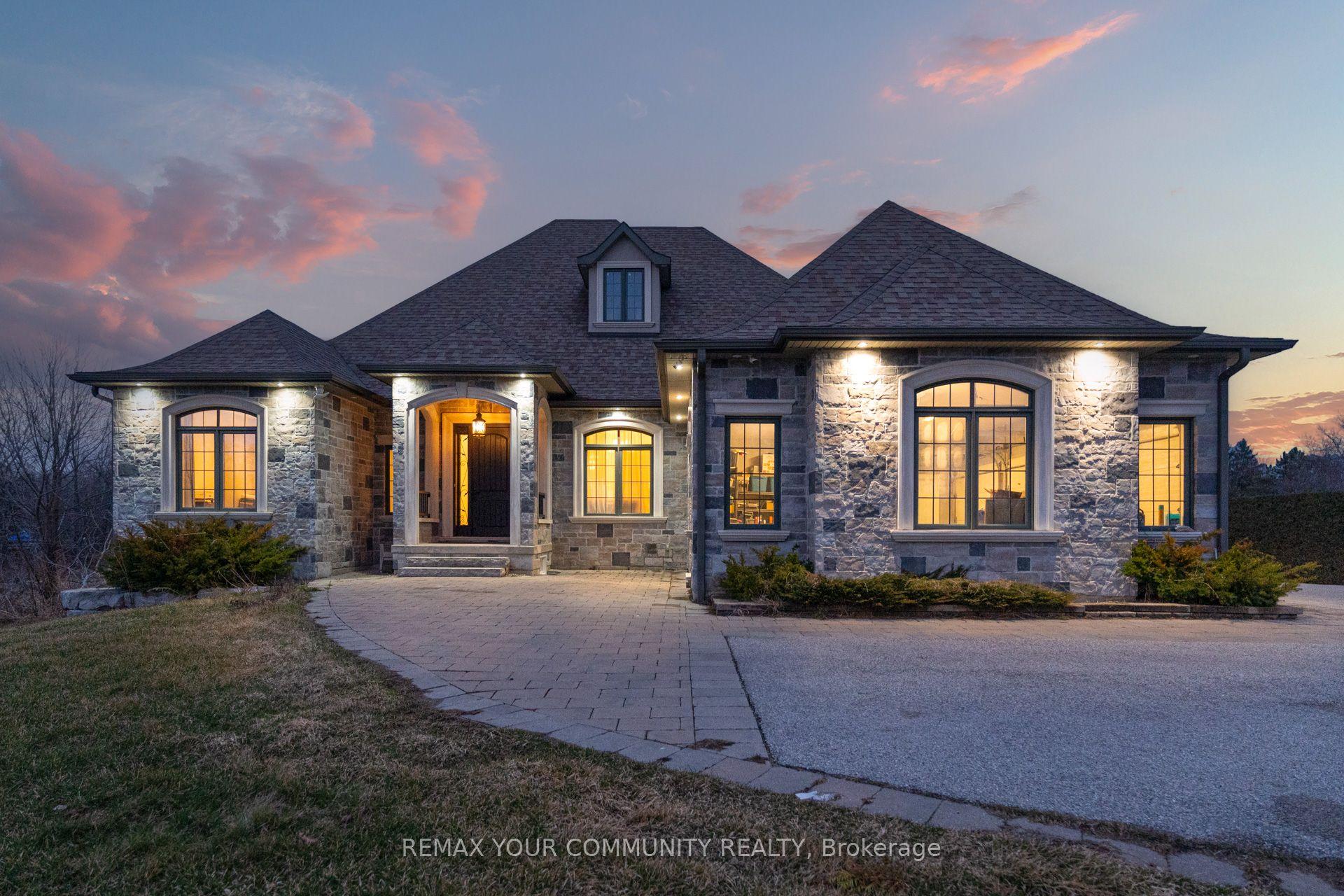 20111 Bathurst Street E — photo 1