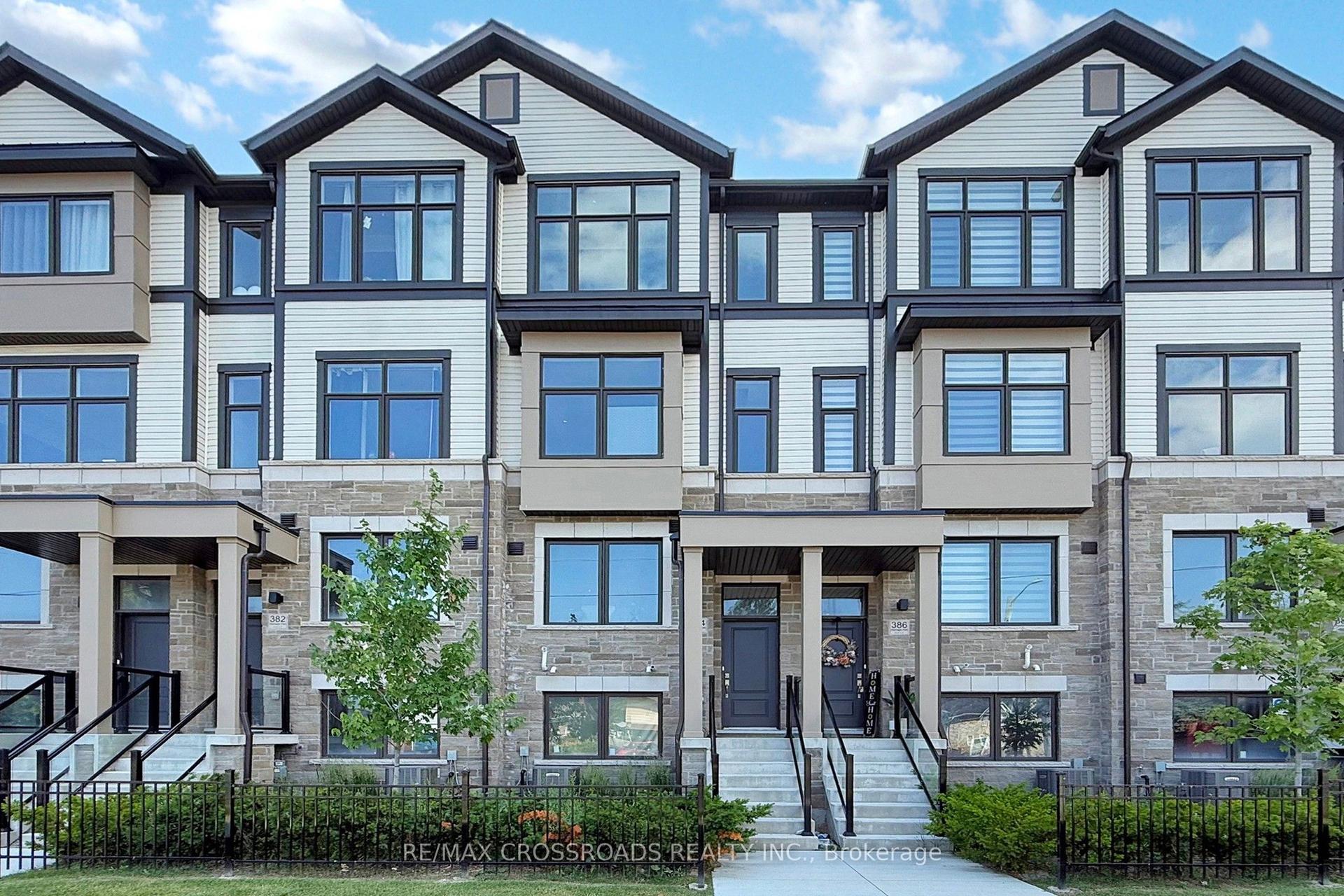 384 Okanagan Path — photo 1