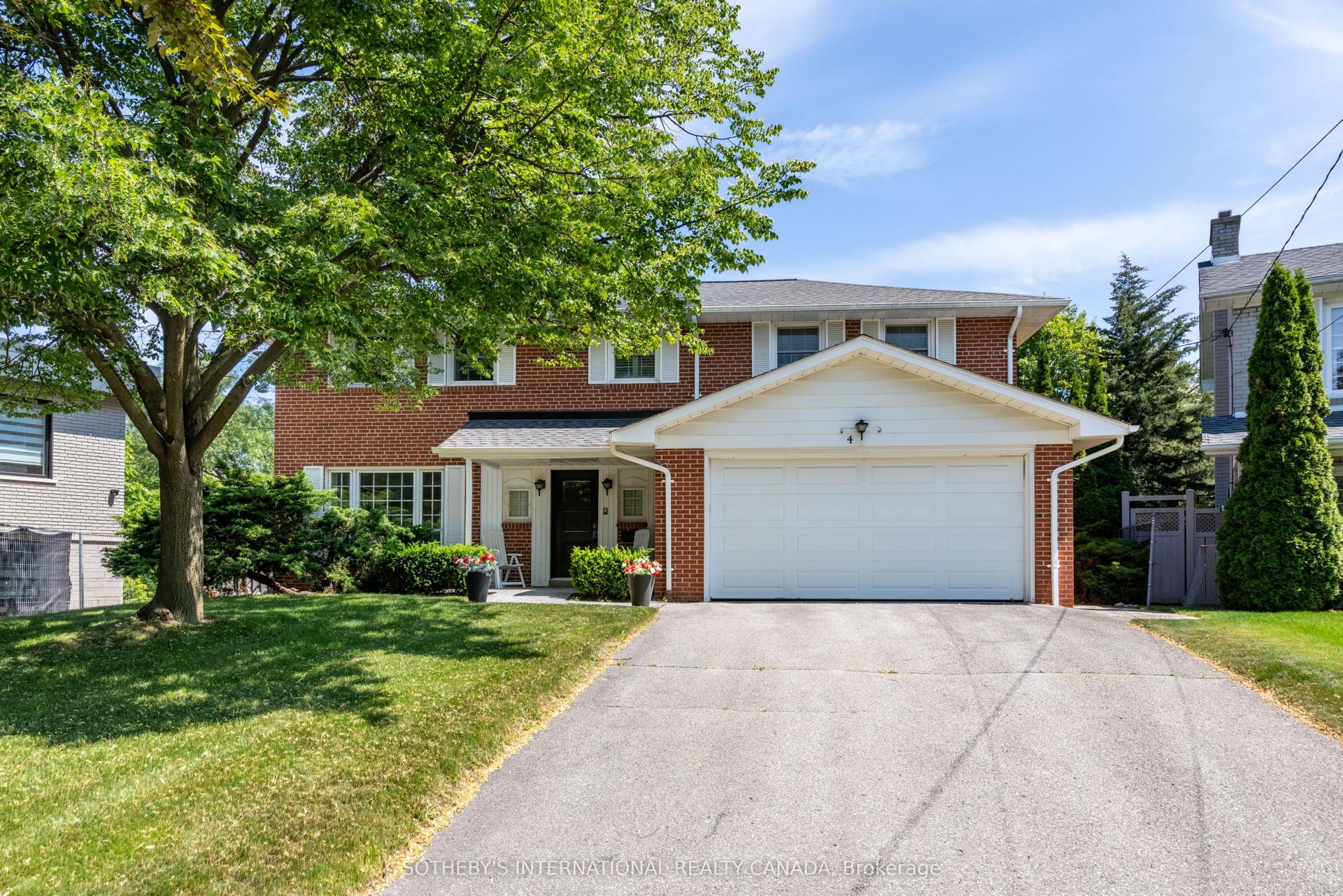 4 Welbrooke Place — photo 1