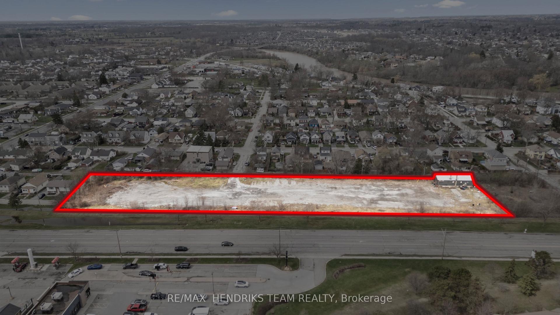 1 DREW Street — photo 1