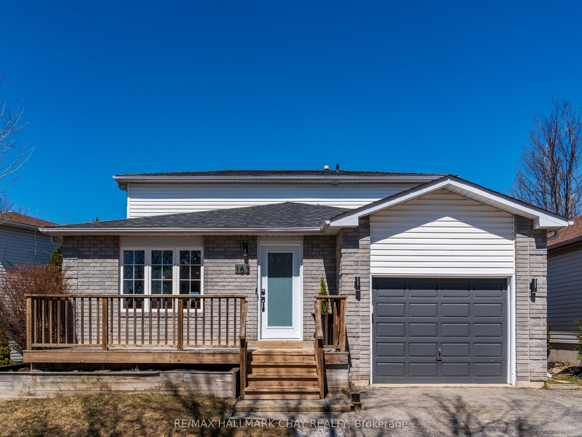 163 Columbia Road — photo 1