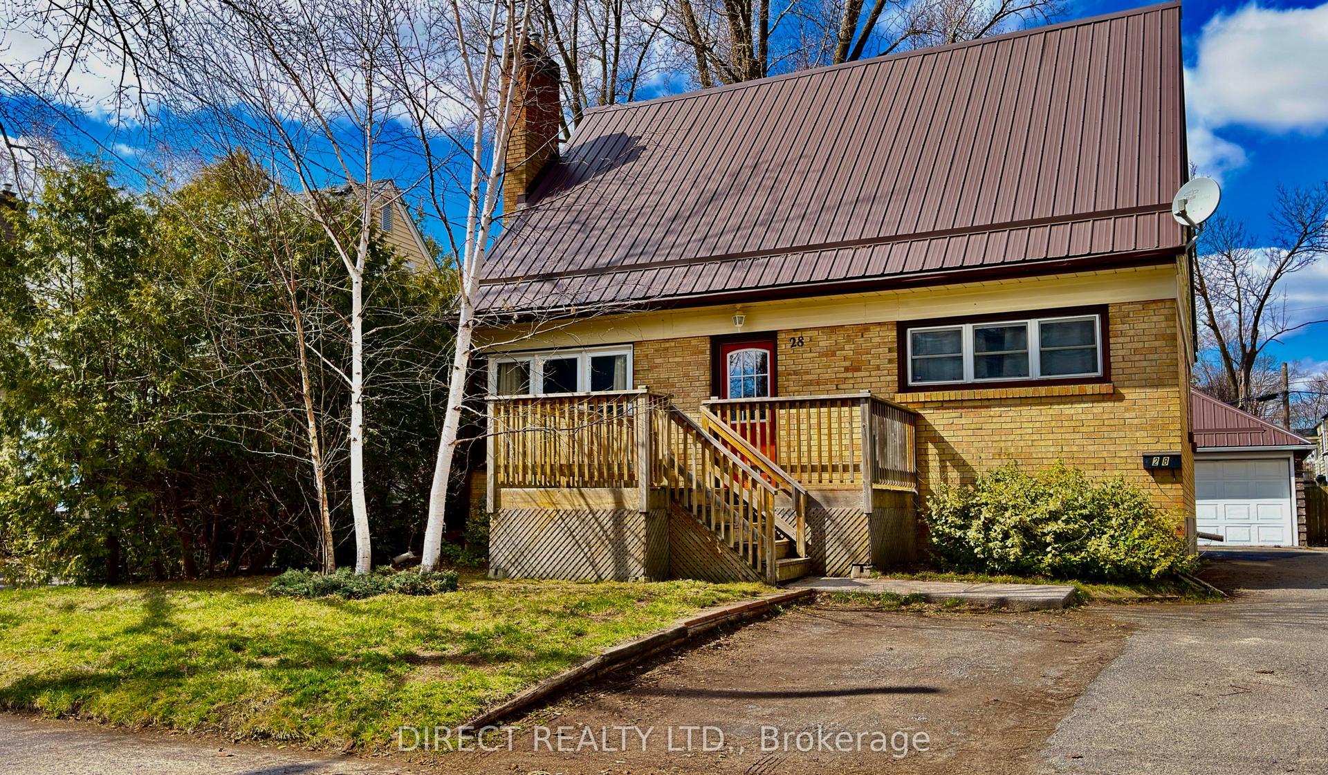 28 Southview Avenue — photo 1